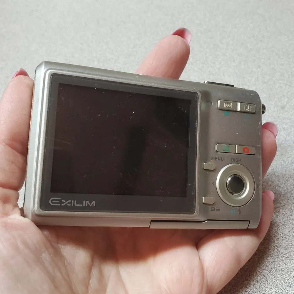 Casio Exilim EX-Z70 7.2MP Digital Camera with 3x Anti Shake Optical Zoom - Fair